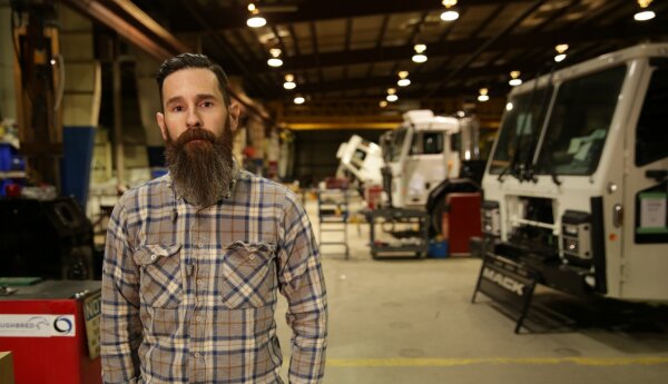 Aaron Kaufman szuka pracy
